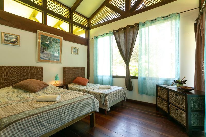 肯那奇山林小屋 Puerto Viejo de Talamanca 外观 照片